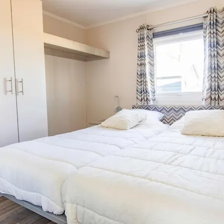 536 Op Recreatiepark De Wielen * Sint Maarten