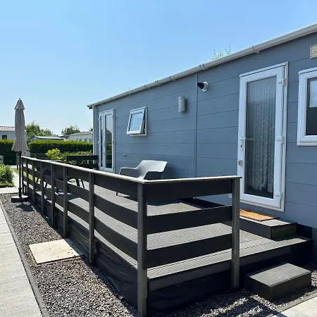 536 Op Recreatiepark De Wielen * Sint Maarten