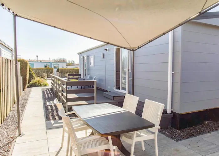 536 Op Recreatiepark De Wielen 캠프장 *